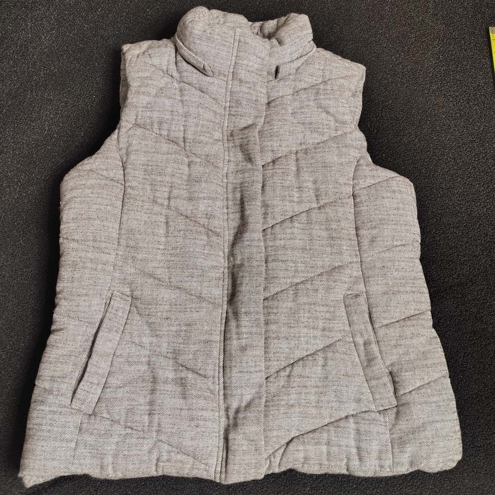 Gap Factory Brown Tan Puffer Vest Herringbone Women's Size Medium Winter Warmth